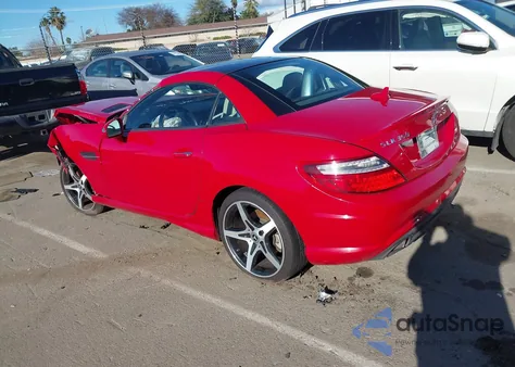 2014 Mercedes-Benz Slk 350 z USA, uszkodzony, nr VIN WDDPK5HA4EF087351